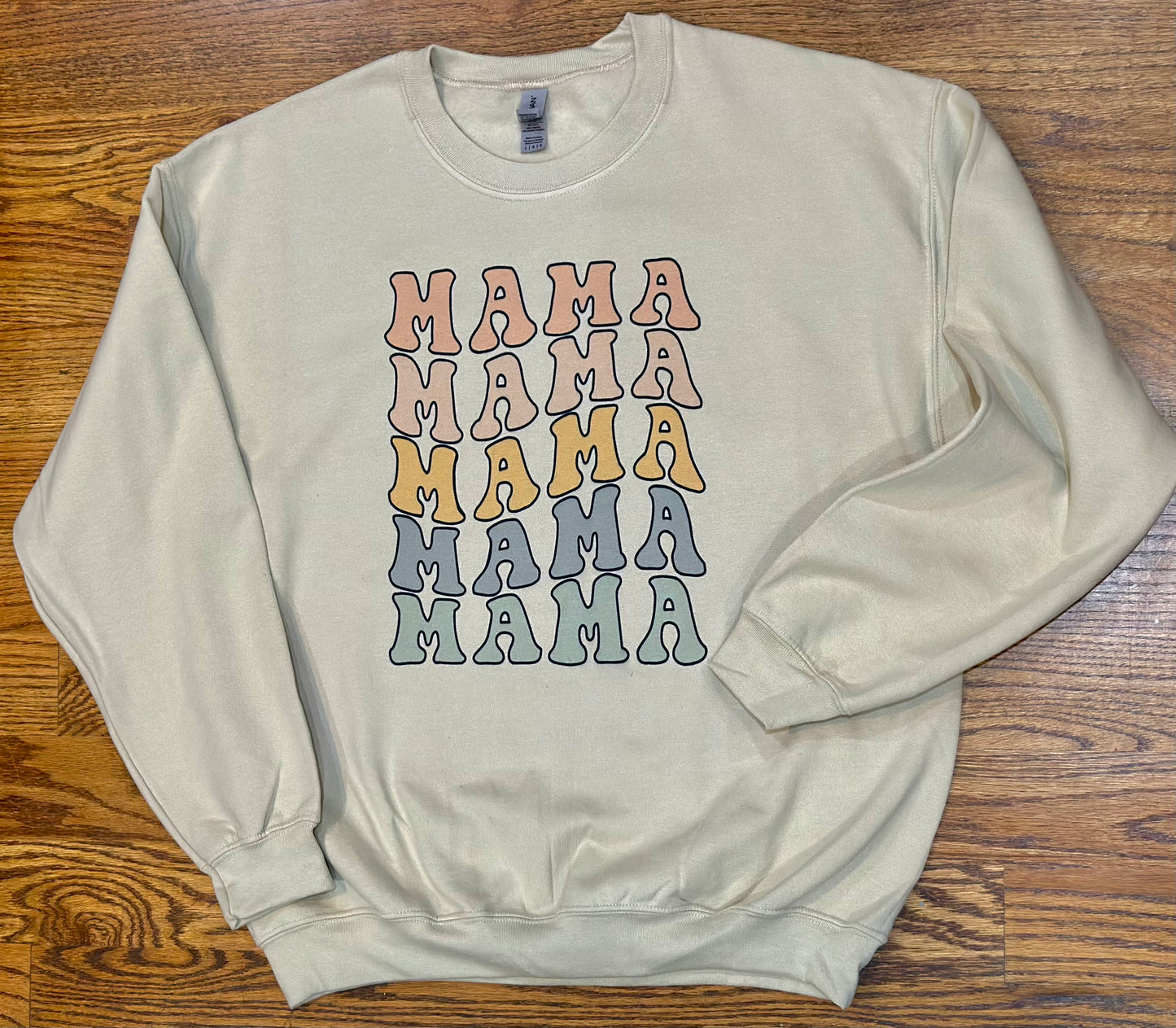 MAMA cream sweatshirt crewneck