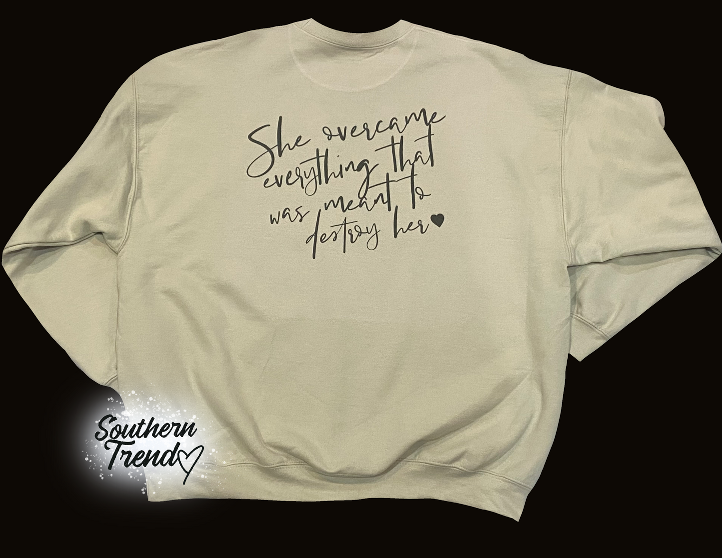 Cream powHerful crewneck